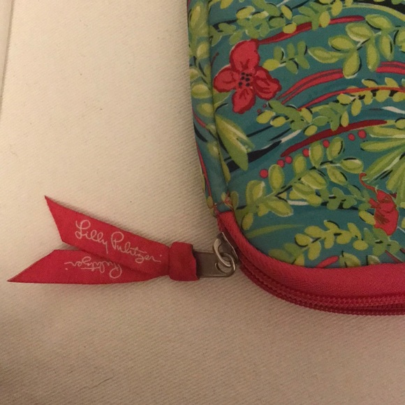 Lilly Pulitzer IPad sleeve case - Picture 3 of 3